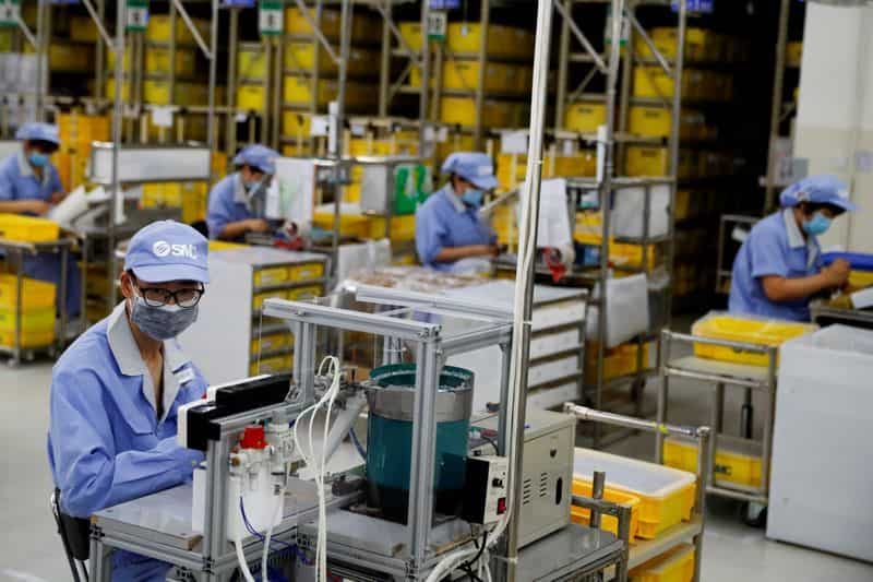 Global manufacturing faces downturn amid China's growth slowdown
