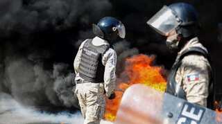 More than 400 inmates flee Haiti prison; nearly 25 people dead