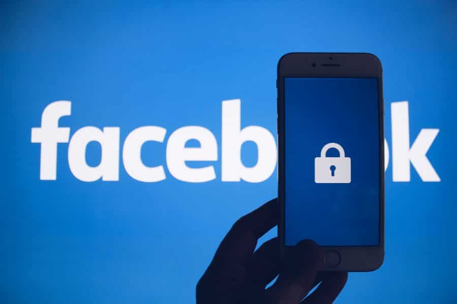Facebook to pay over privacy dispute