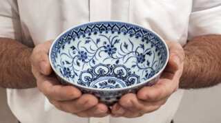 Bowl purchased in yard sale at $35 turns out to be rare Chinese artifact