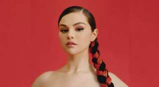 Selena Gomez goes the platinum blonde way