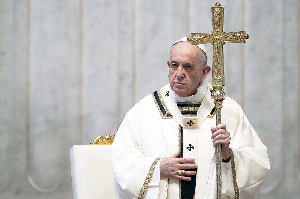Pope Francis to embark on a whirlwind tour to Iraq despite rocket attacks