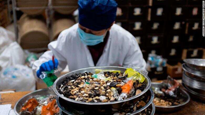 Traditional Chinese medicine to fight COVID-19? China's health platform disagrees