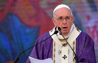 Pope hails 'tireless' work of Indian medics in his message to India