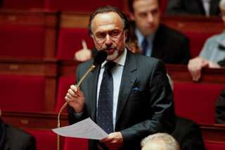 Scion of fighter jet Rafale Olivier Dassault killed in a helicopter crash 