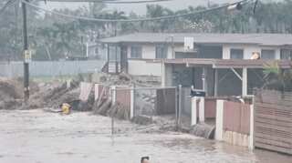 Top 10 world news: Hawaii floods, UK rejects EU's vaccine claims, and more