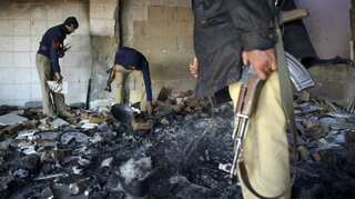 Hindus 'pardon' mob accused of vandalising temple in Pakistan 