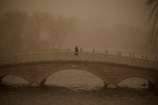 Chinese capital Beijing witnesses hazardous sandstorm for second time in 2 weeks