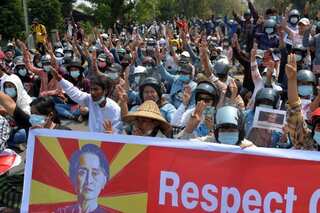Aung San Suu Kyi faces new charges amid anti-military protests in Myanmar
