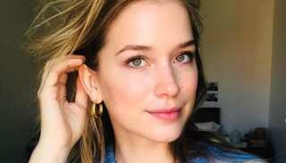 Elizabeth Lail to star in 'Gossip Girl' reboot