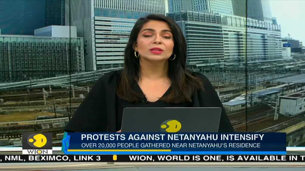 Israel elects: Over 20,000 people gathered near Netanyahu's residence