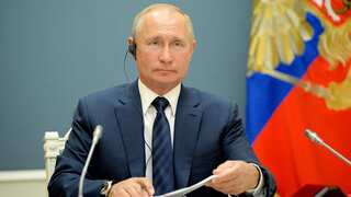 Putin on WWII Victory Day vows to 'firmly' defend Russian interests