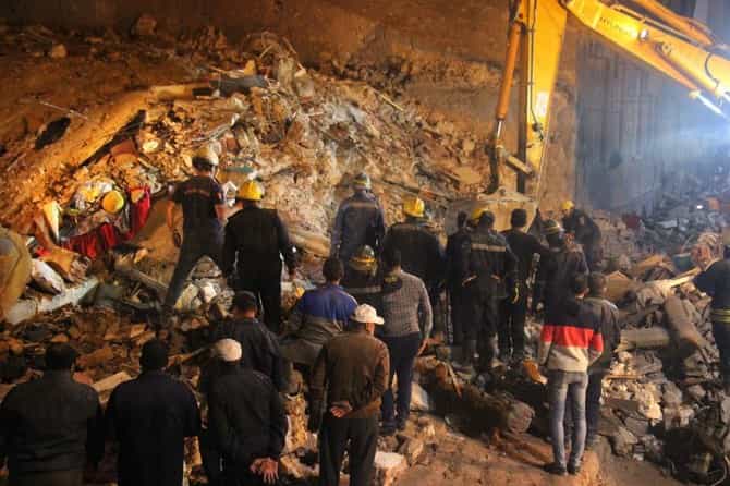 Five dead as building collapses in Egypt Five dead as building collapses in Egypt