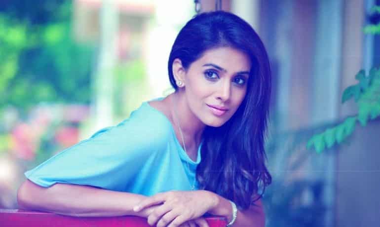 Sonali Kulkarni