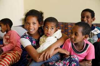 'Don't shoot,' Ethiopian father begged Eritrean soldiers, daughter says