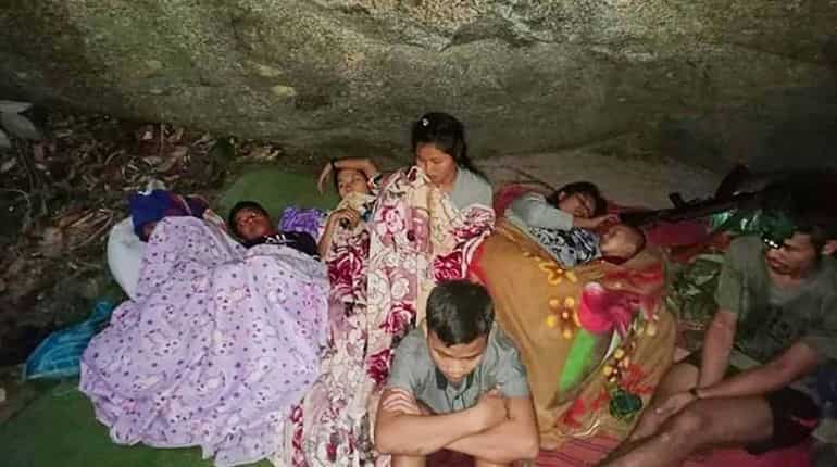 'Thousands flee to Thailand after Myanmar army's air strikes on villages' 'Thousands flee to Thailand after Myanmar army's air strikes on villages'