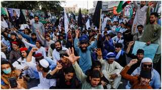 Pakistan: Thousands protest alleged killing of youngsters by military