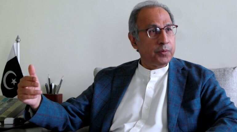 Pakistan PM Khan replaces finance minister