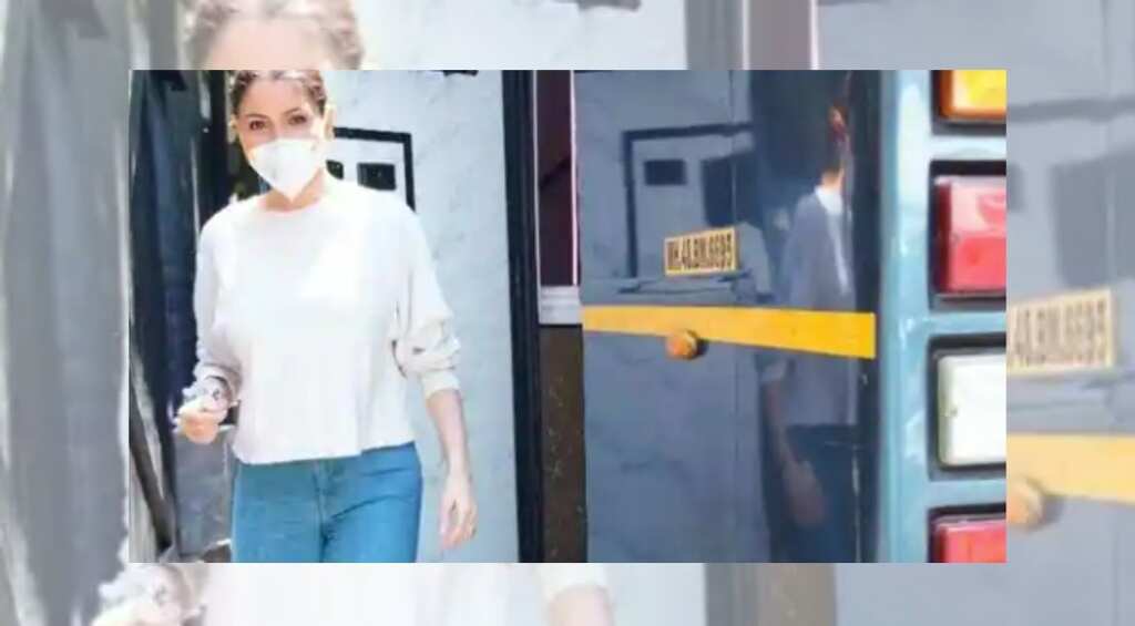 Anushka Sharma returns to work after having baby Vamika with Virat Kohli