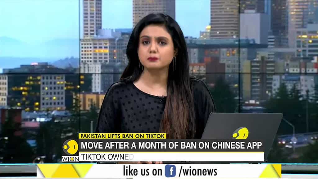 Pakistan court lifts ban on social media app