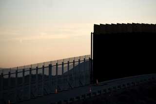 Traffickers are dropping children over US-Mexico border wall