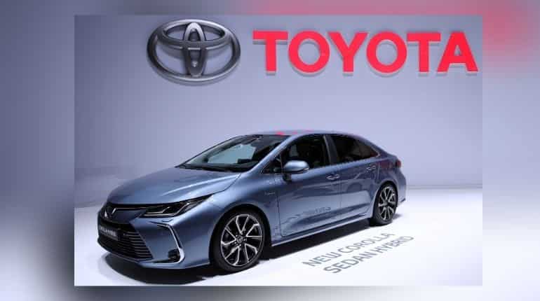 Toyota sales surge, but GM and Ford’s rebounds are weaker