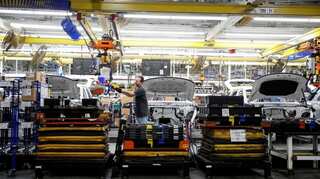 US auto industry calls for government help as it warns of impact of chip shortage