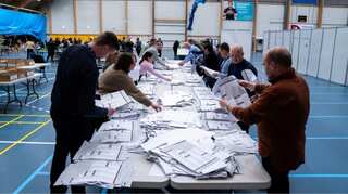 Left-wing party wins Greenland election, opposes Arctic mining project
