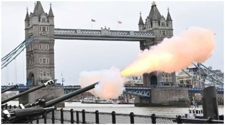 Gun salutes fired across UK as tribute to Prince Philip Gun salutes fired across UK as tribute to Prince Philip