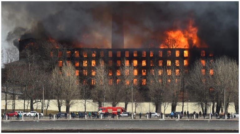 Russia: Huge fire in historic factory in St Petersburg Russia: Huge fire in historic factory in St Petersburg
