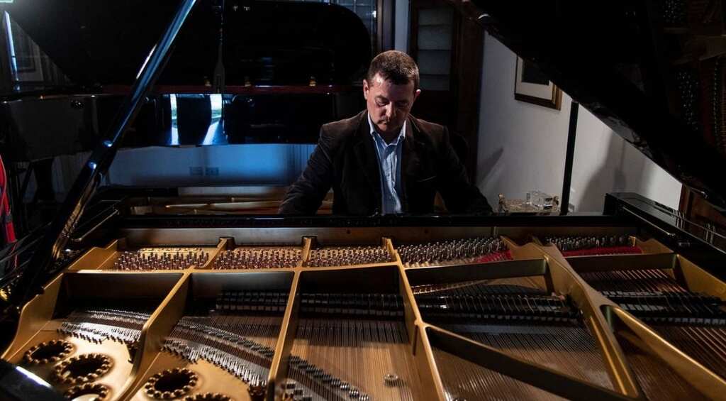 Italian piano maker sees craft threatened with extinction