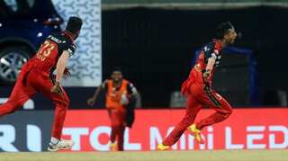 IPL 2021- Maxwell and Siraj shine as RCB beat SRH by 6 runs
