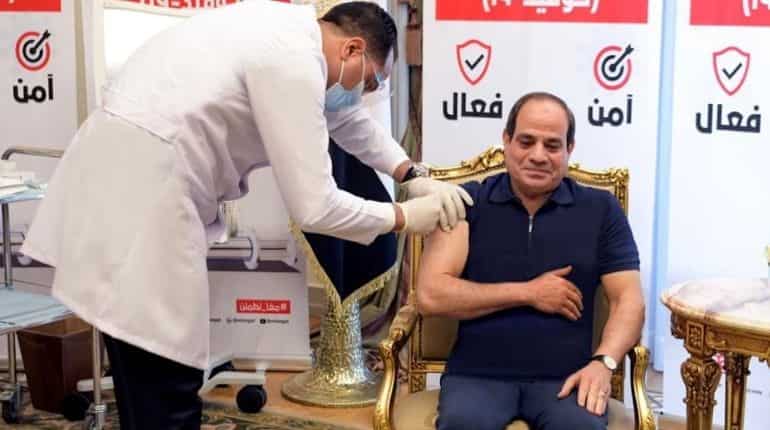 Sisi gets vaccinated against coronavirus as Egypt records 912 new cases