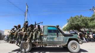 Somali ex-leader says soldiers attacked his home, blames president