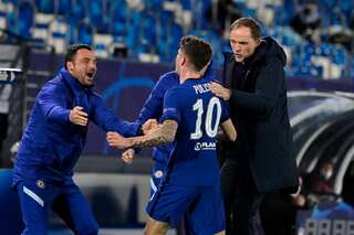Chelsea gain revenge on Leicester to take control of top-four fate