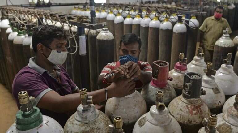 Oxygen aid arrives in India amid record-break Covid numbers