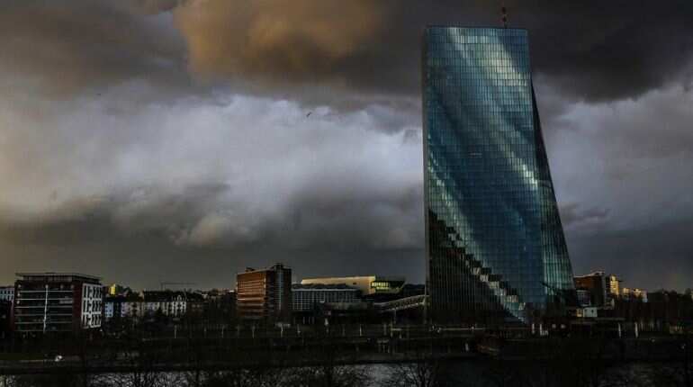 Eurozone enters double-dip recession in first quarter