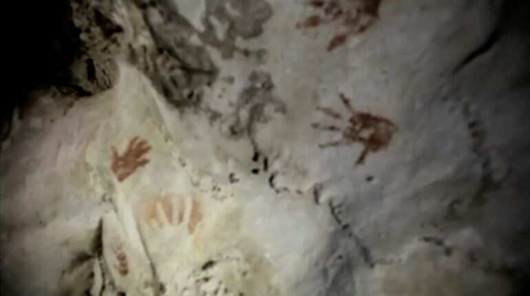 In pics: Mexican cave reveals mysterious handprints from 1,200 years ago