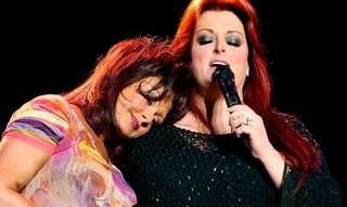 Naomi Judd (1946-2022): Celebrities mourn the death of legendary singer