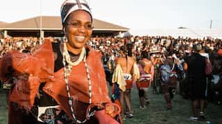 Battle for throne intensifies as Zulu queen buried in South Africa