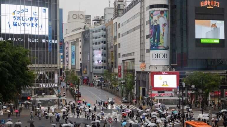 To improve work-life balance, Japan proposes four-day working week 