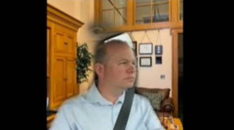 Ohio state senator caught in car in meeting for ban on distracted driving
