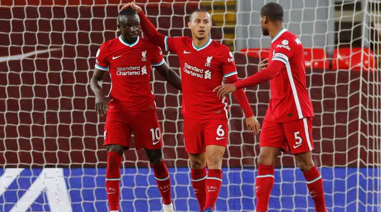 Sadio Mane seals win for Liverpool to keep top-four hopes alive Sadio Mane seals win for Liverpool to keep top-four hopes alive