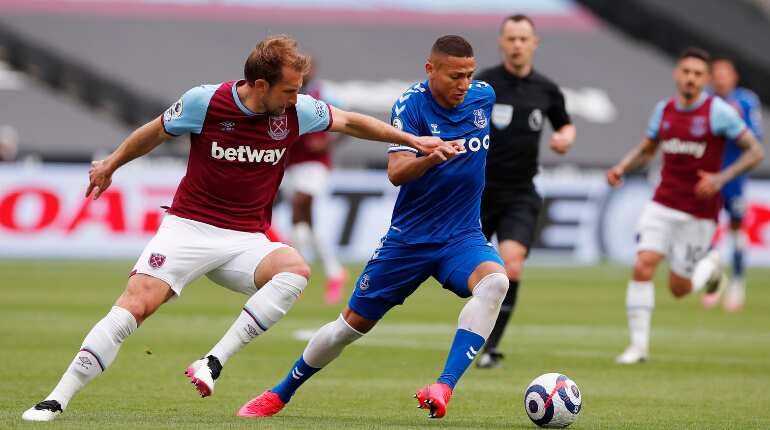 West Ham hopes for top-four dented by loss to Everton West Ham hopes for top-four dented by loss to Everton