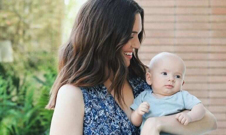 Mandy Moore can't take epidural for pain relief during delivery due to her rare blood disorder