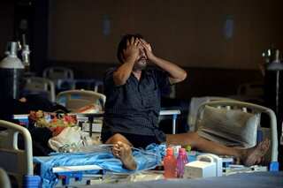 Second wave in India: Death toll rises as active cases dip
