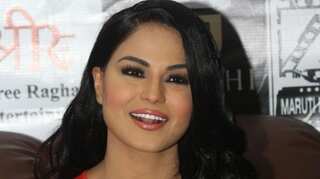 Pakistani actress Veena Malik quotes Adolf Hitler on Twitter amid Israel-Palestine tensions, deletes tweet later
