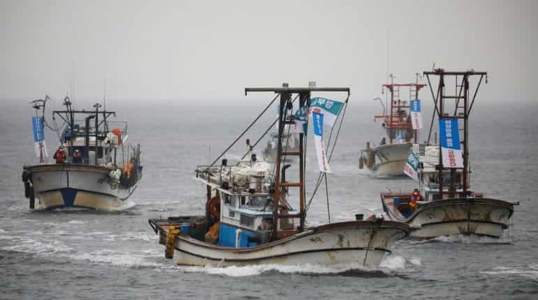 South Korean fishermen sue Japanese government over Fukushima nuclear plant water
