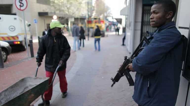 South Africa: Overall crime rate decreases, murder rate increased by 8.