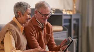 Being tech savvy has health benefits for older people: Study